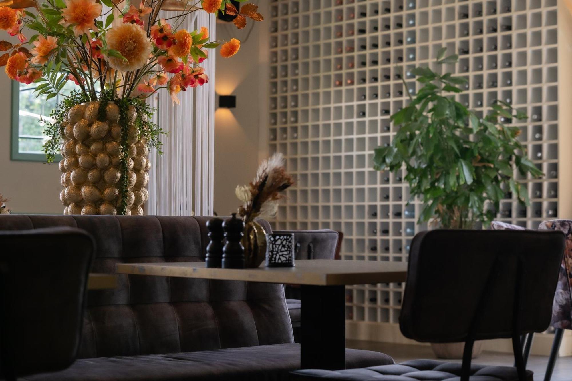 Hotel - Restaurant Hoeve Kromwijk Zoetermeer Exteriör bild